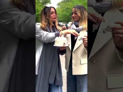 مامانم می گه تو زود قضاوت نکن من هنوز همون ۲۰ سالم