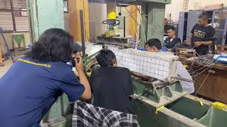 Pengujian Balok Beton Bertulang UNS