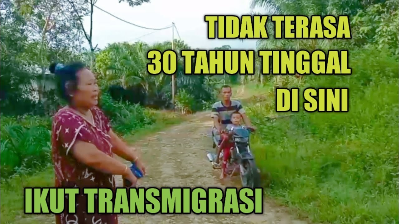 Ibu warga transmigrasi kaubun Kutai timur Kalimantan timur tahun 1984.