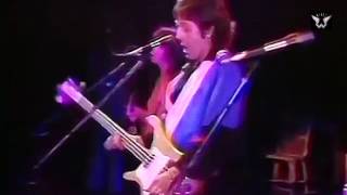 Paul McCartney &amp; Wings in Australia 1975  / Medicine Jar