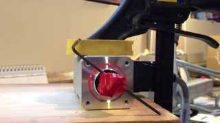 Closed loop step motor applying constant torque