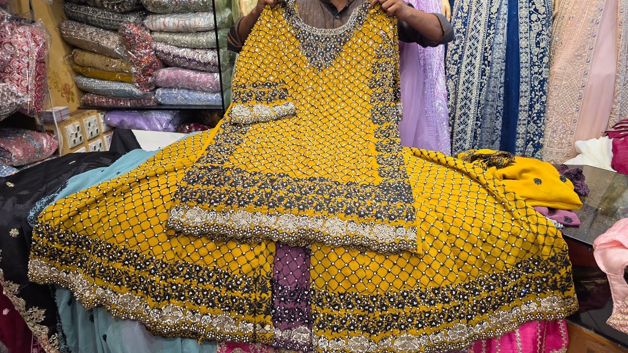 ১/২ পিস আছে অফার | ২০২৬ ঈদ ফ্রি সাইজ গর্জিয়াস ফারসি,গারারা,আনারকলি গাউন ৫০% ডিসকাউন্ট সেল 