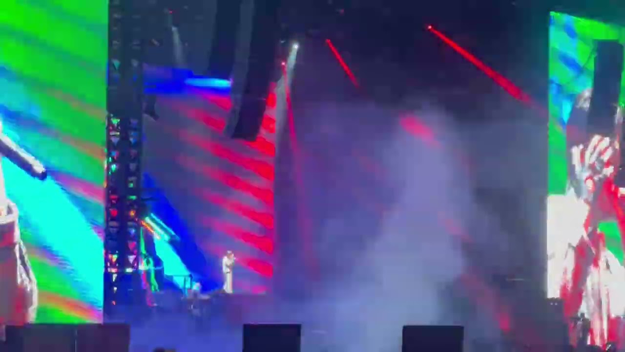 WING x GD G-DRAGON Dopamine Heartbreaker at Singapore F1 Marina Grand Prix Live Performance