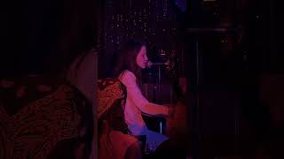 Emma Louise – Medicine
