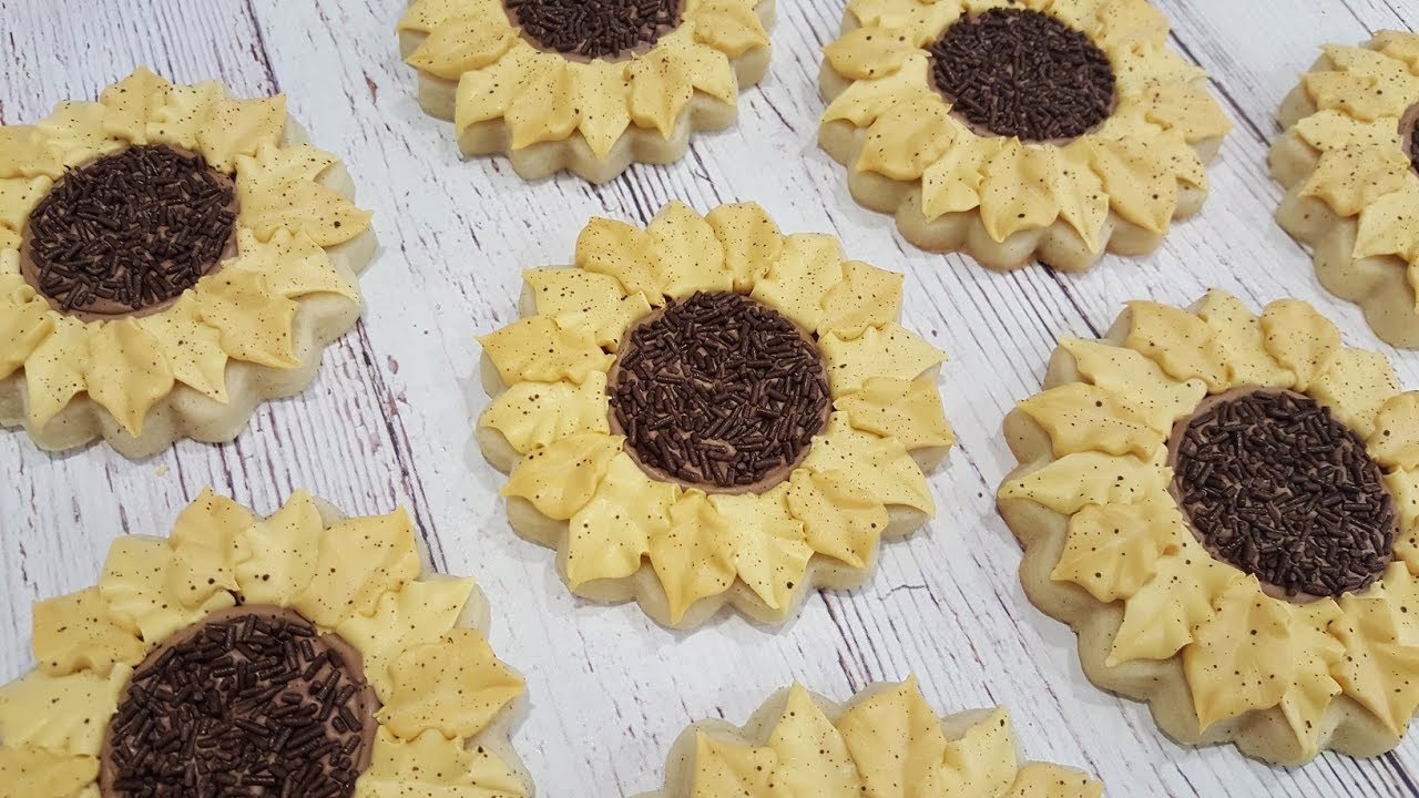 Sunflower Sugar Cookies on Kookievision by Sweethart Baking Experiment