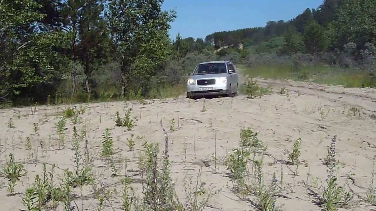 Митсубиси Дион 4WD по песку! - YouTube