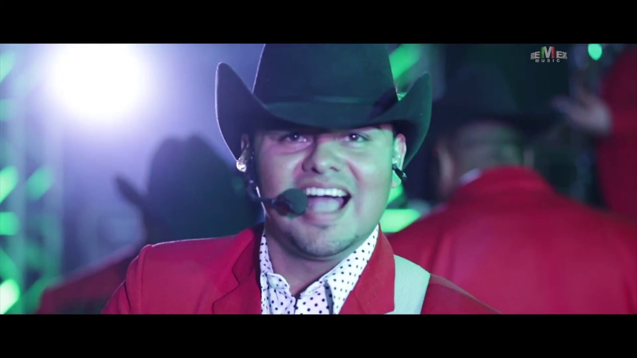 Los Corceles de Linares - Los pioneros del pasito alegre - El popurri del negro (En Vivo)