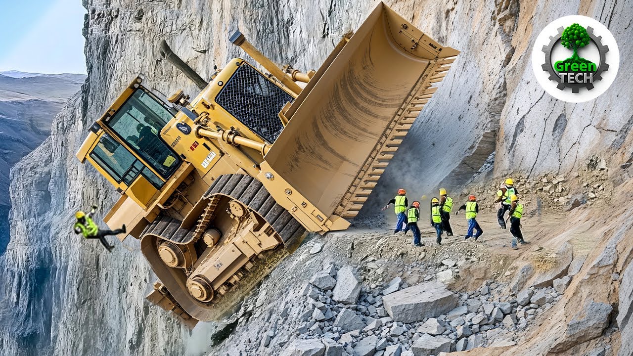 Jaw-Dropping Bulldozer Operator Skills So Crazy You’d Think They’re Fake!  #20