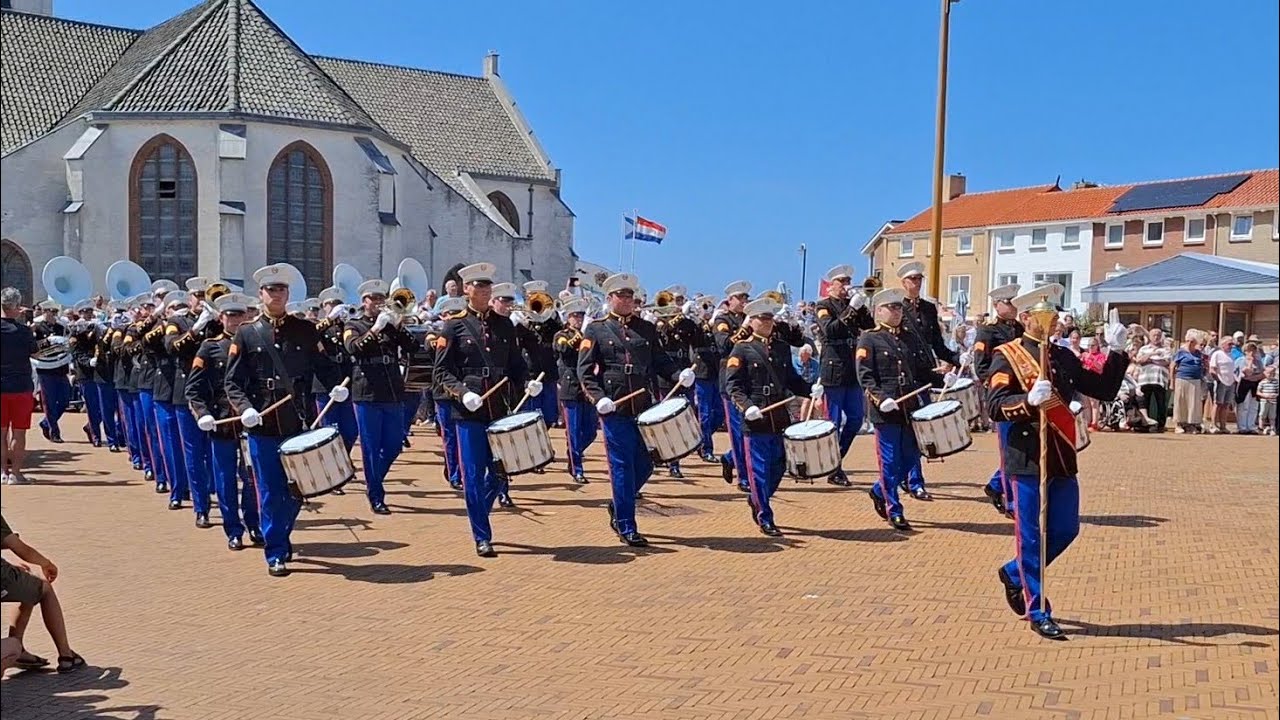 Parade at the beach katwijk, K&G Leiden - Prince Ali
