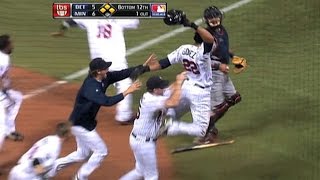 Casilla's hit in 12th puts Twins in playoffs