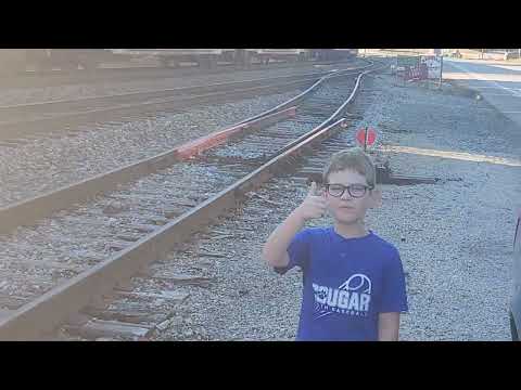 Great Sound & Quick Wave!  #ns #train #norfolksouthern