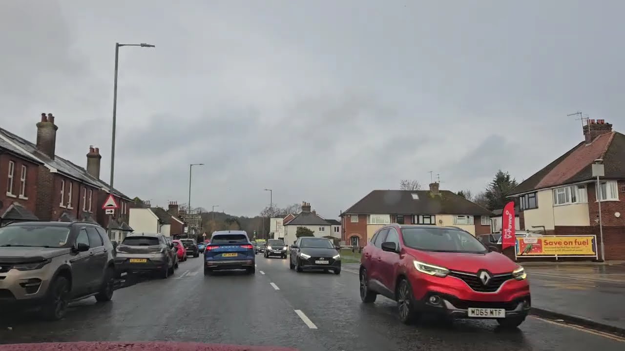 Horley to Redhill A23 on a Rainy Sunday Morning Dashcam