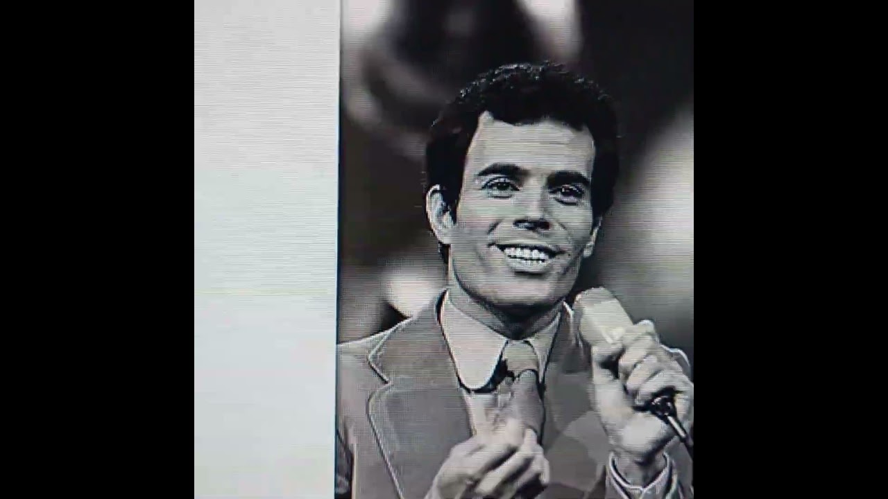 JULIO IGLESIAS REGRESA A ESPAÑA: VIAJE A GALICIA Y FIRMA DEL PRIMER MUSEO DEDICADO A SU LEYENDA