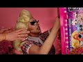 stan twitter: trixie mattel’s assistant trying to asphyxiate her on camera