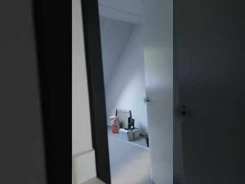 Video afspelen: Nieuwbouw Luttelgeest renovlies behang - Video Review 547 - Behangservice Nederland