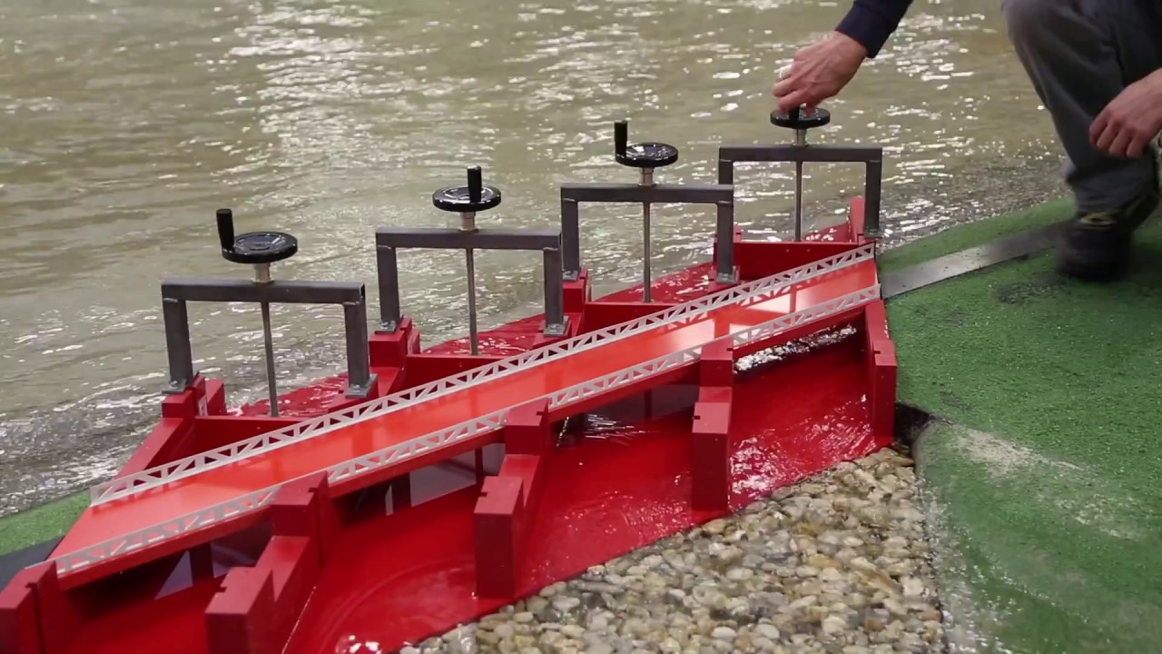 Modellversuch zum Hochwasserschutz