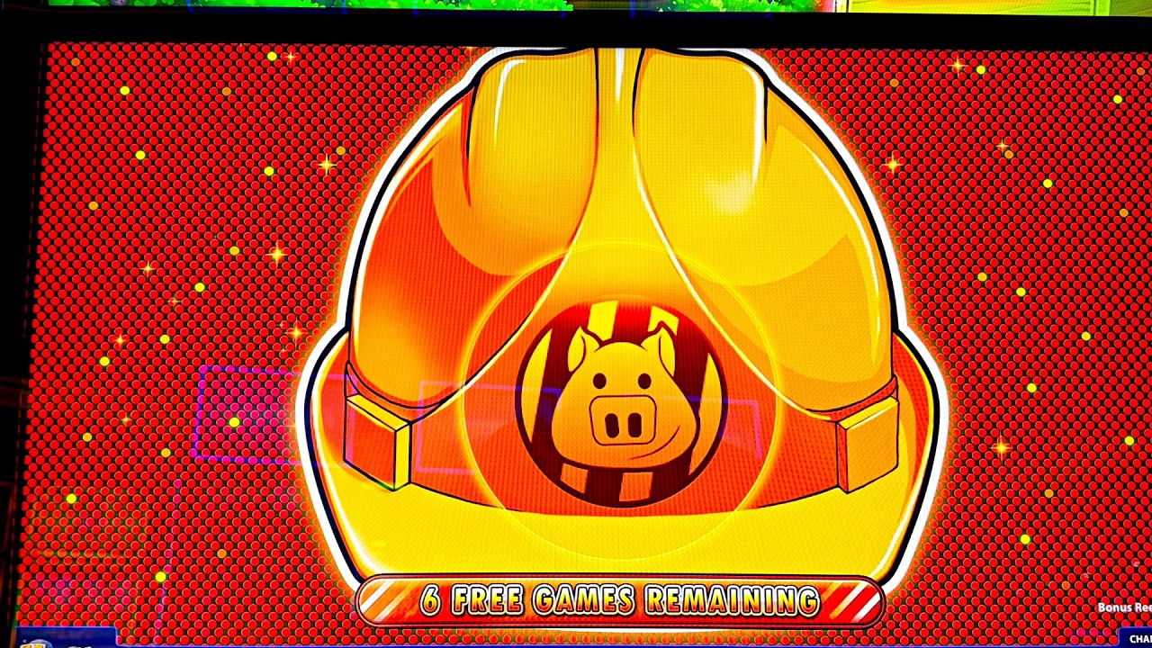 I GOT THE GIANT HAT!!!!!!!!!