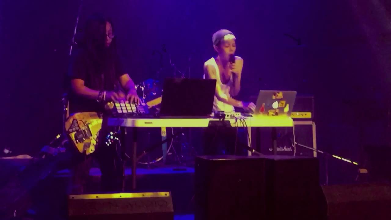 Watch 世外桃源Utopia -Midnight Beating on YouTube Watch 世外桃源Utopia -Midnight Beating on YouTube