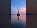 空が綺麗すぎたから、彼女の喜びの舞が披露されました…