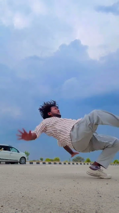 Haranawe Dhai Dhai Dabata 🤣🥰|Samar Singh #short trending Bhojpuri dance (#dancersunnyarya)