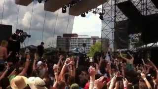 The Naked & Famous "Young Blood" @ Free Press Summer Fest 2014