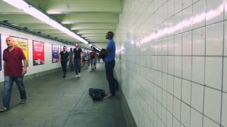 Damiyr - Who Am I To Say (Hope) in the subway! So Beautiful!!!!! Resimi