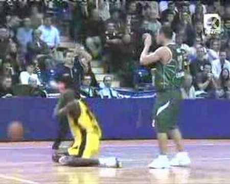 Milic punches Sow