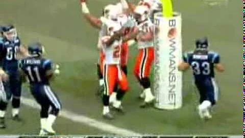 2007 - Barron Miles blocks punt