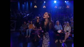 when Arinna sang this iconic Heart will go on song #arianagrande #taitanic #singer