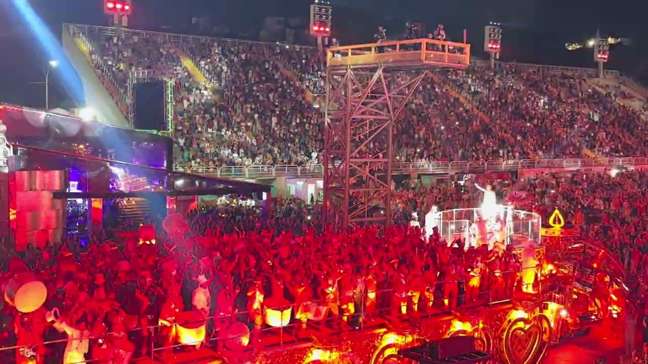 Apresentação aos jurados da Bateria da Viradouro em homenagem ao Ciça #carnaval #riodejaneiro 
