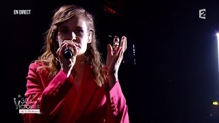 Christine & The Queens – « Saint Claude » Victoires de la Musique 2015 chords