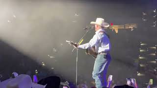 Cody Johnson - “Dance Her Home” live in Mankato, Minnesota (9/15)