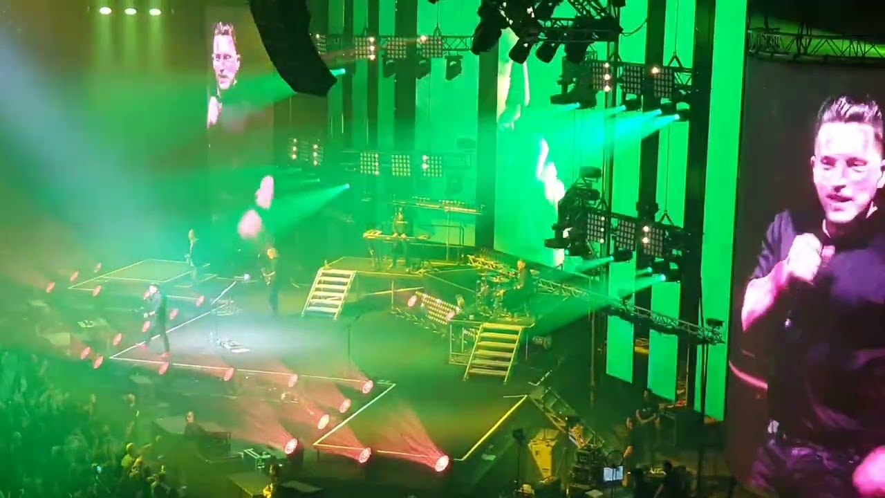 ÁKOS KONCERT - TOMBOLHAT A NYÁR 2019.12.14. Papp László Budapest Sportaréna