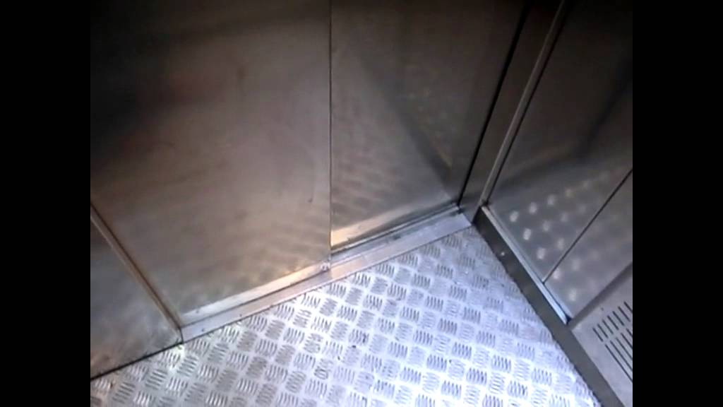 Talking Orona Elevator @Carpark in Alicante Spain