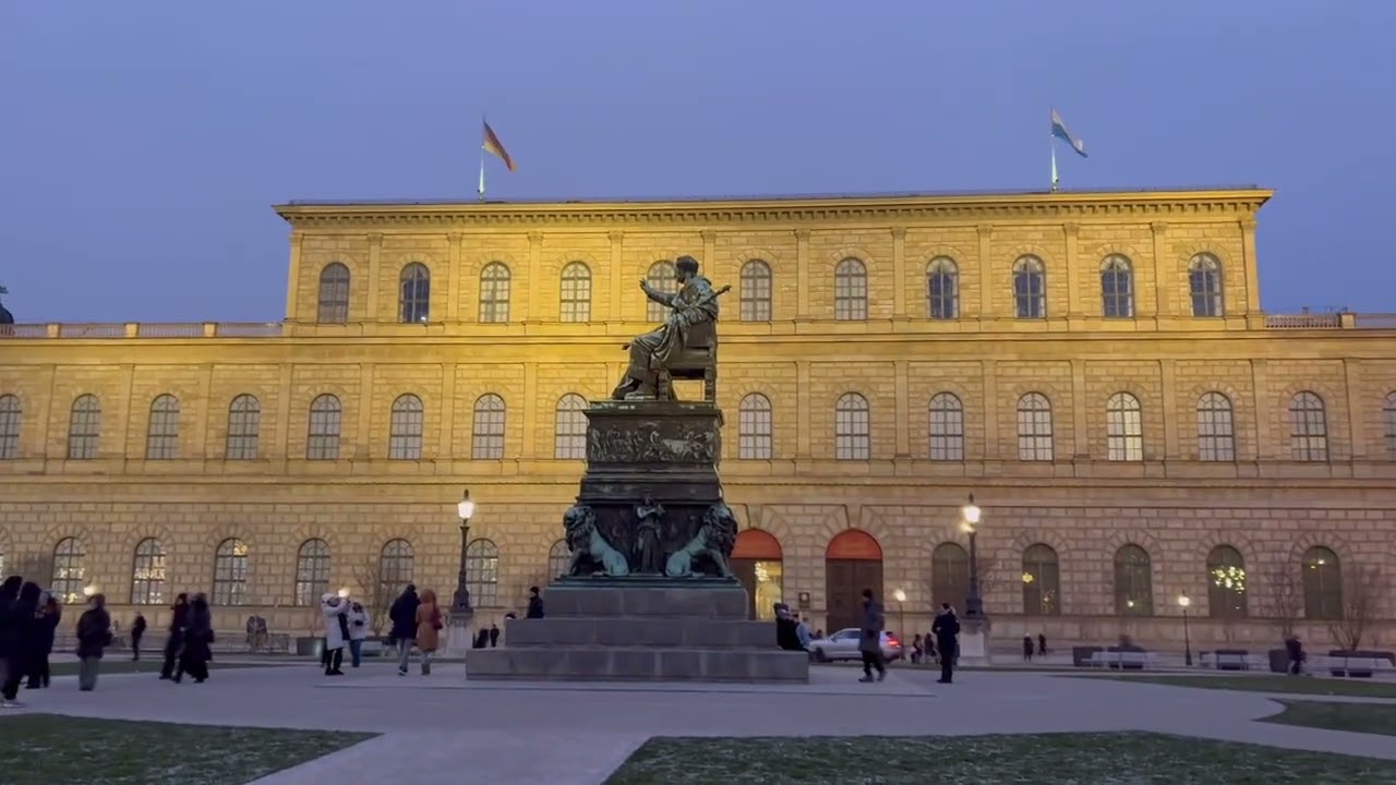 夜のミュンヘンを散策  マリエン広場  新市庁舎  聖ペーター教会  ホープブロイハウス  2025年12月29日