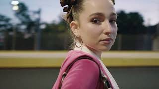 Renata - Vacío Video Oficial