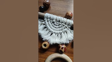 Macrame Half Moon Wall Hanging #macrame #wallhanging #halfmoon #macramè #macrameknots #shorts #reels