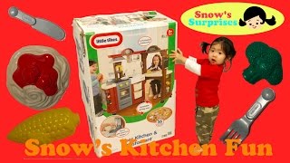 Unboxing New Little Tikes Kitchen and Restaurant Snow's Suprises