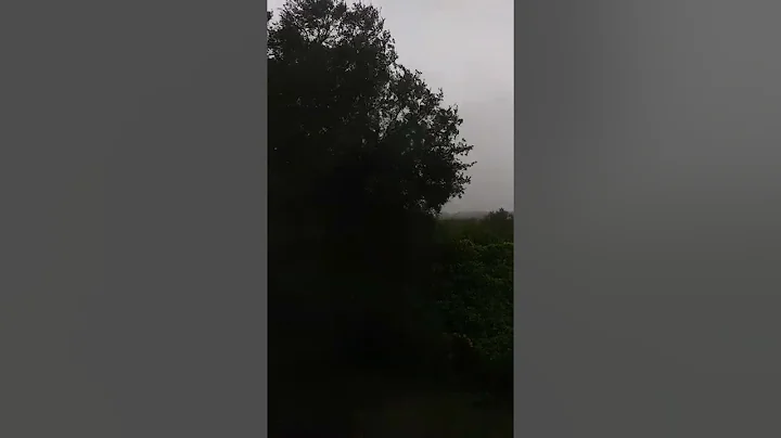 Hurricane Nicole makes land fall and strikes me ha...