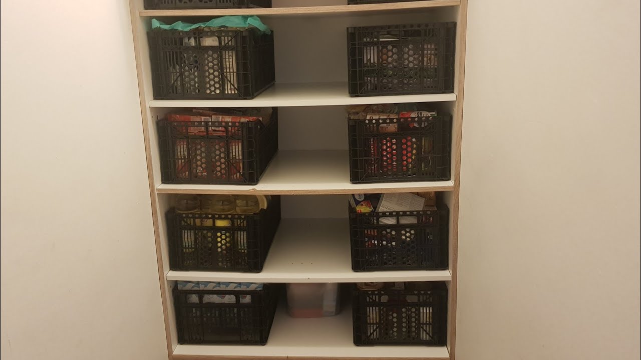 #أفكار #حيل 
نظمت بيت الخزين بلا ما نصرف ولا سنت بسلات الخضر المستعملة