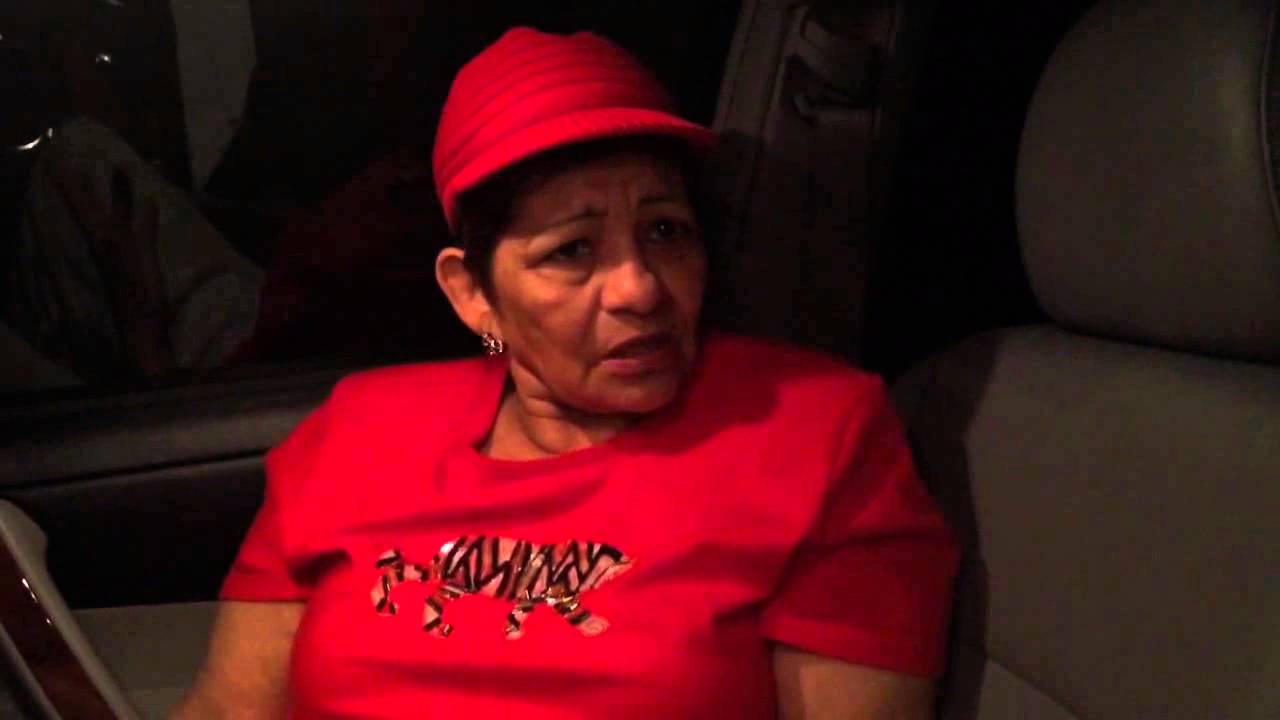 Que piensa La Tía María sobre la homofobia en la comunidad latina...