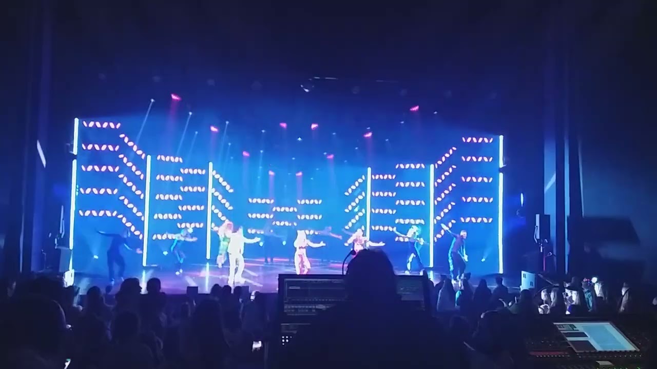 K3 show gecanceld Eindhoven 2023  9 april   Hanne is ziek. ☹😭😭😭😥😥😭😭😭