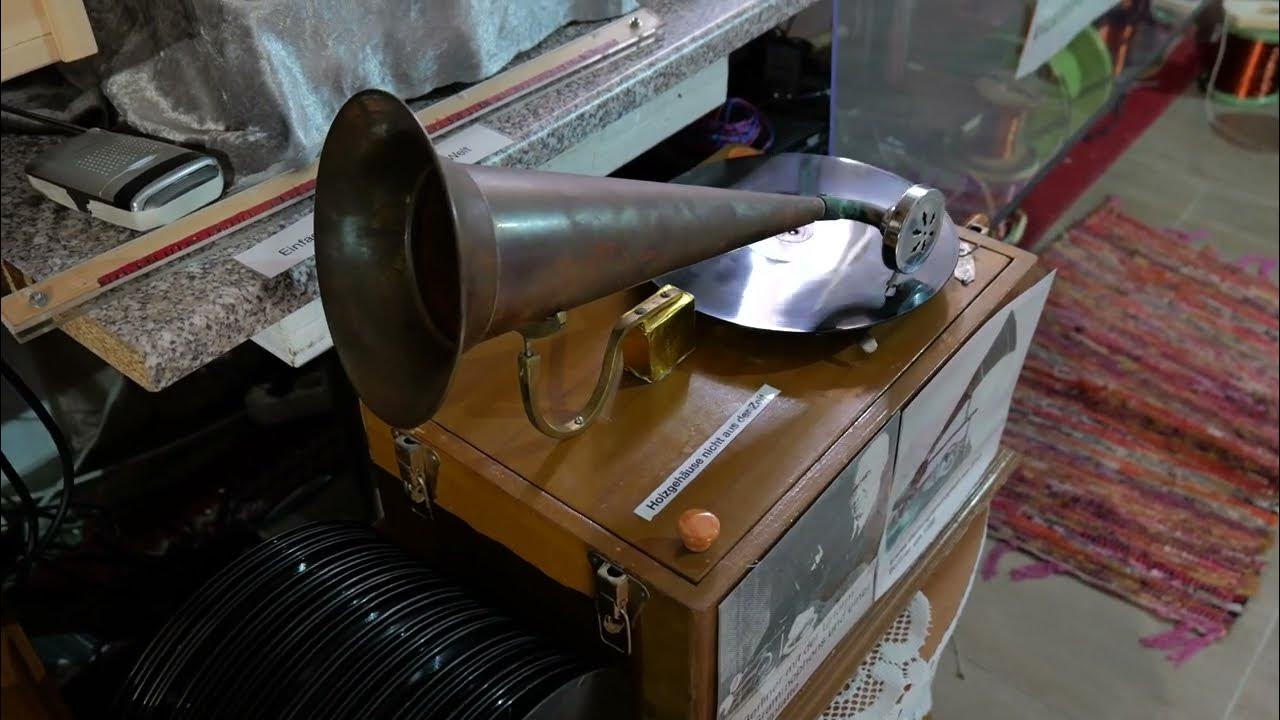 Antike Plattenspieler - YouTube