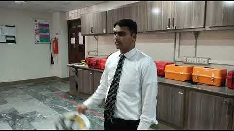 safety helmet detection using OAK-D (Yolov4 Tiny)