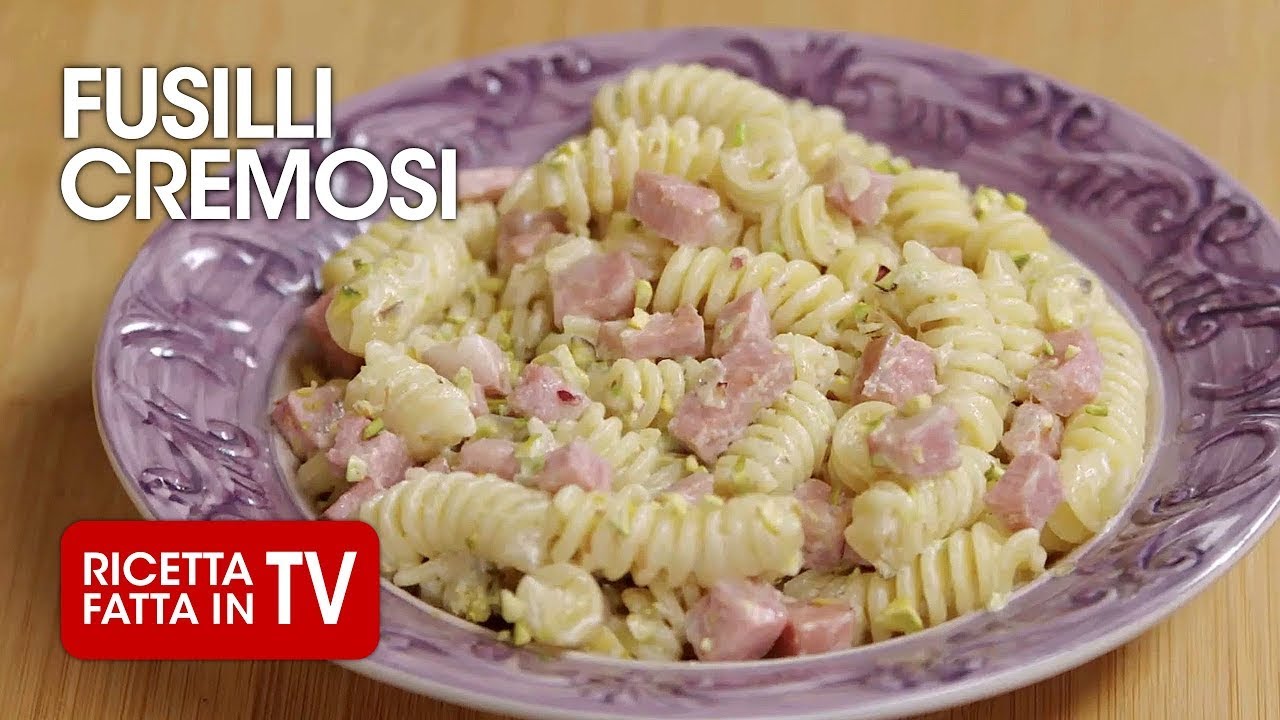 FUSILLI CREMOSI CON MORTADELLA E PISTACCHI di Benedetta Rossi - Ricetta TV Fatto in Casa per Voi