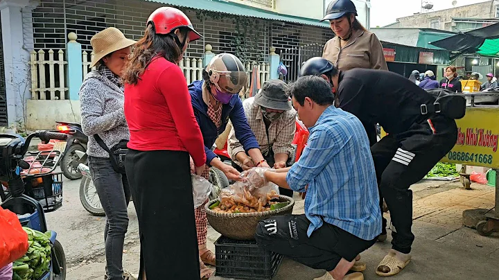 Making the farm even more beautiful - A busy day making crispy fried sticky rice cakes.