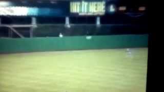 Bo Jackson wall climb