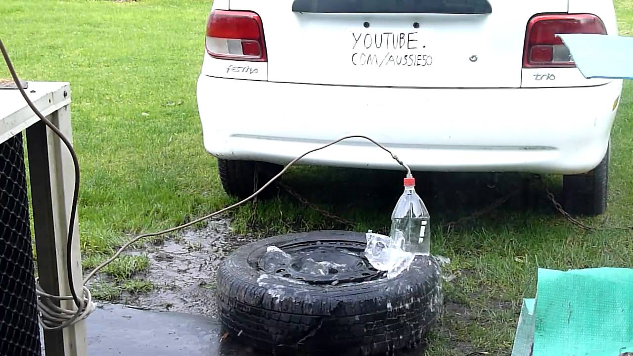 2 Litre Coke Bottle Explodes - Water Pressure - YouTube