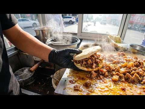 Morning Rush! Witness the Art of Roujiamo on Chinese Streets!