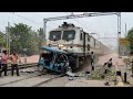 High speed Durgiana Express Train Hi*t Toto Van at STOP Train Railgate crossing